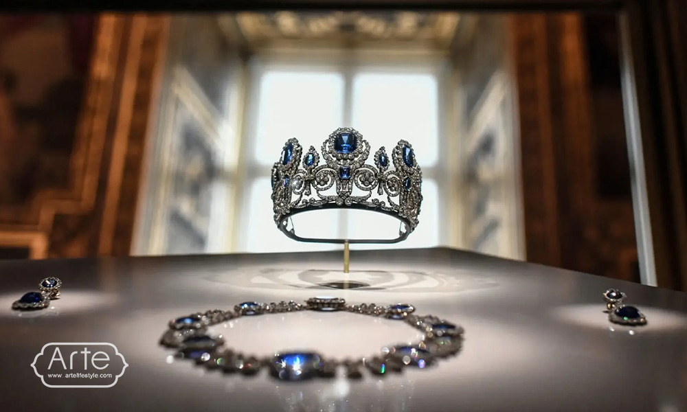 بررسی جواهرات به سرقت رفته موزه لوور