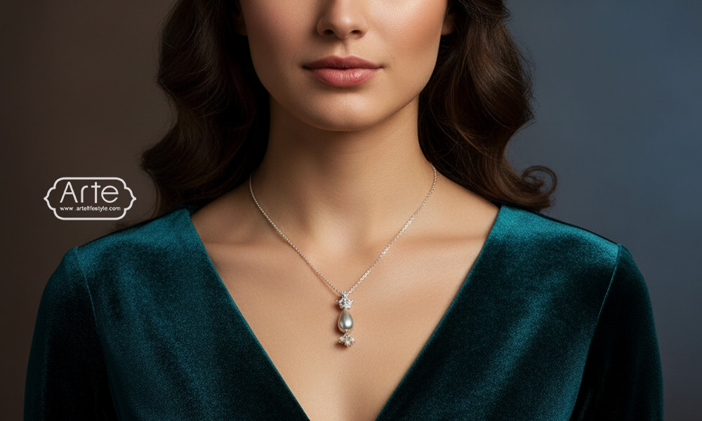 مدل گردنبند برای یقه لباس